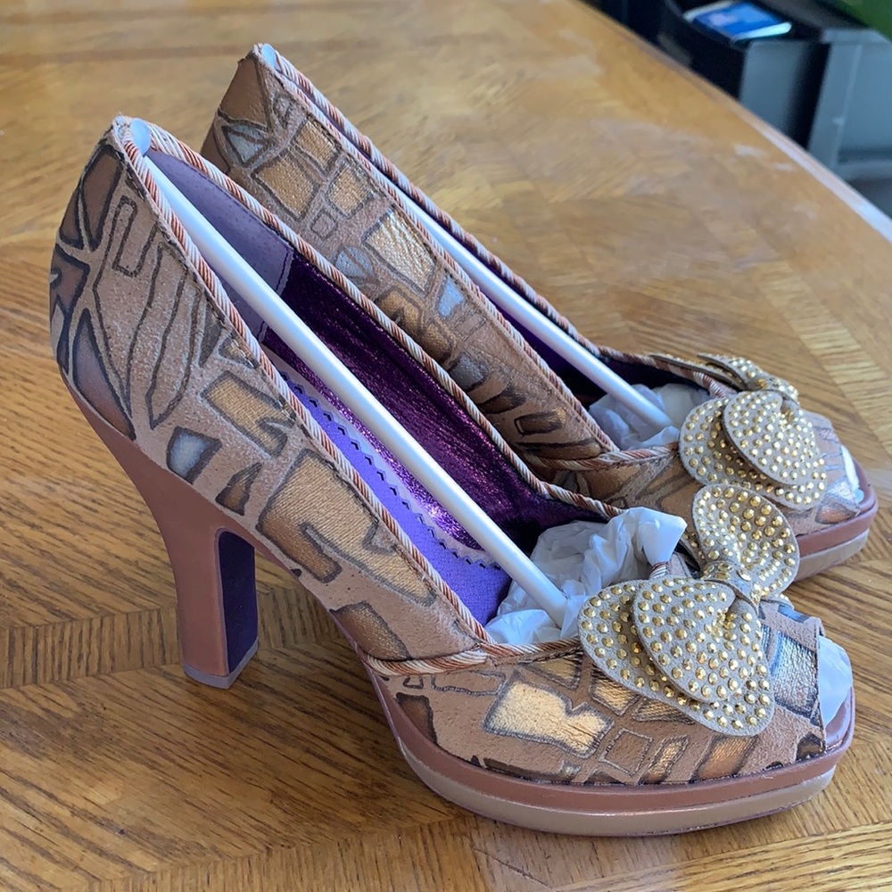 Poetic licence Peek A Boo Love Brownstone heels. Size 38 new